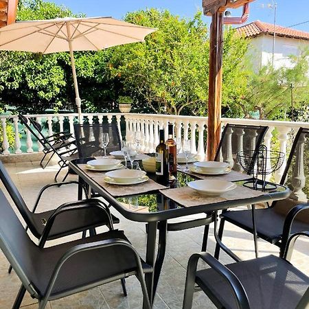 Casa Lia-Beach Front Villa Nea Kallikrateia Bagian luar foto