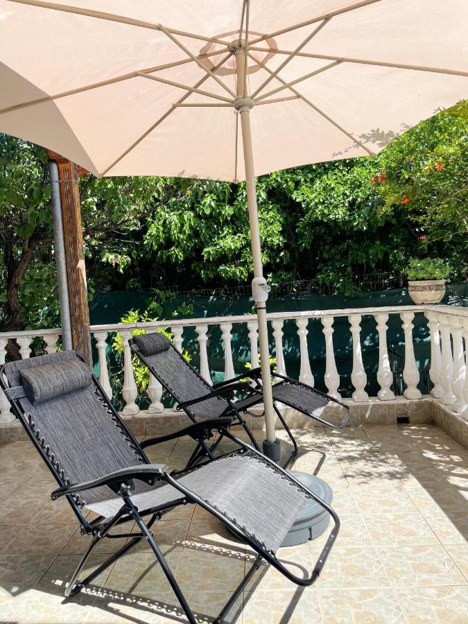 Casa Lia-Beach Front Villa Nea Kallikrateia Bagian luar foto