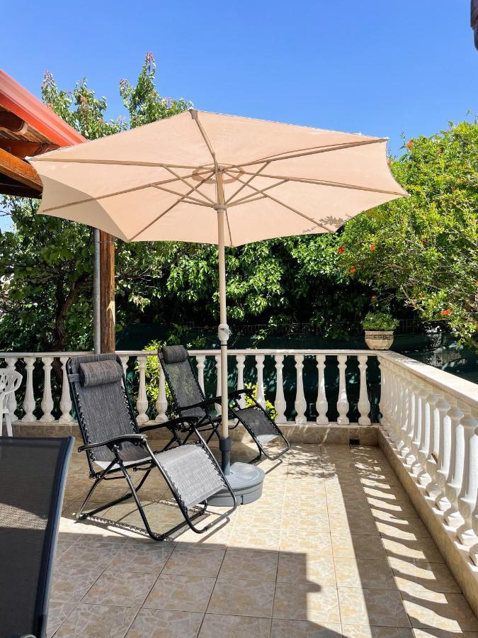 Casa Lia-Beach Front Villa Nea Kallikrateia Bagian luar foto