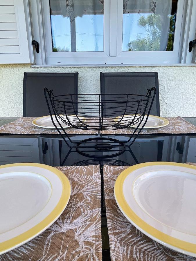 Casa Lia-Beach Front Villa Nea Kallikrateia Bagian luar foto