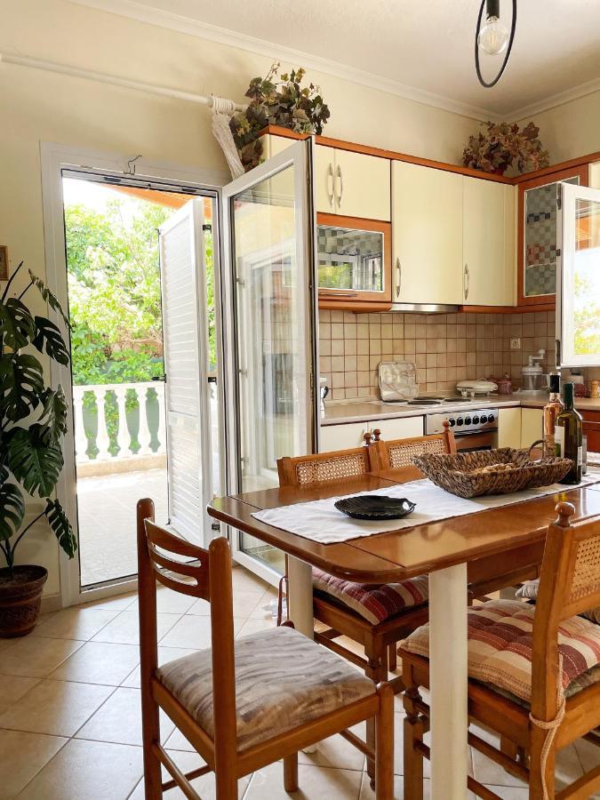 Casa Lia-Beach Front Villa Nea Kallikrateia Bagian luar foto