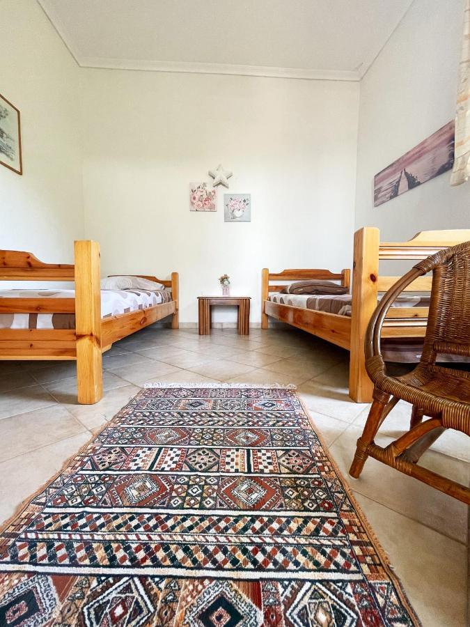 Casa Lia-Beach Front Villa Nea Kallikrateia Bagian luar foto