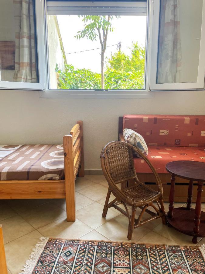 Casa Lia-Beach Front Villa Nea Kallikrateia Bagian luar foto